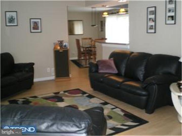 37 Miry Brook Road Hamilton Square, NJ 08690 - Photo 2 of 12 Living Room