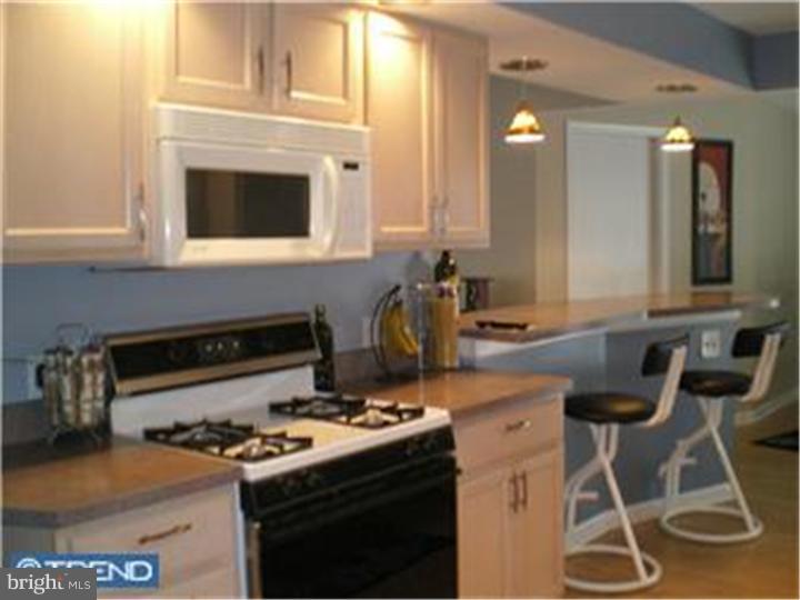 37 Miry Brook Road Hamilton Square, NJ 08690 - Photo 6 of 12 Kitchen