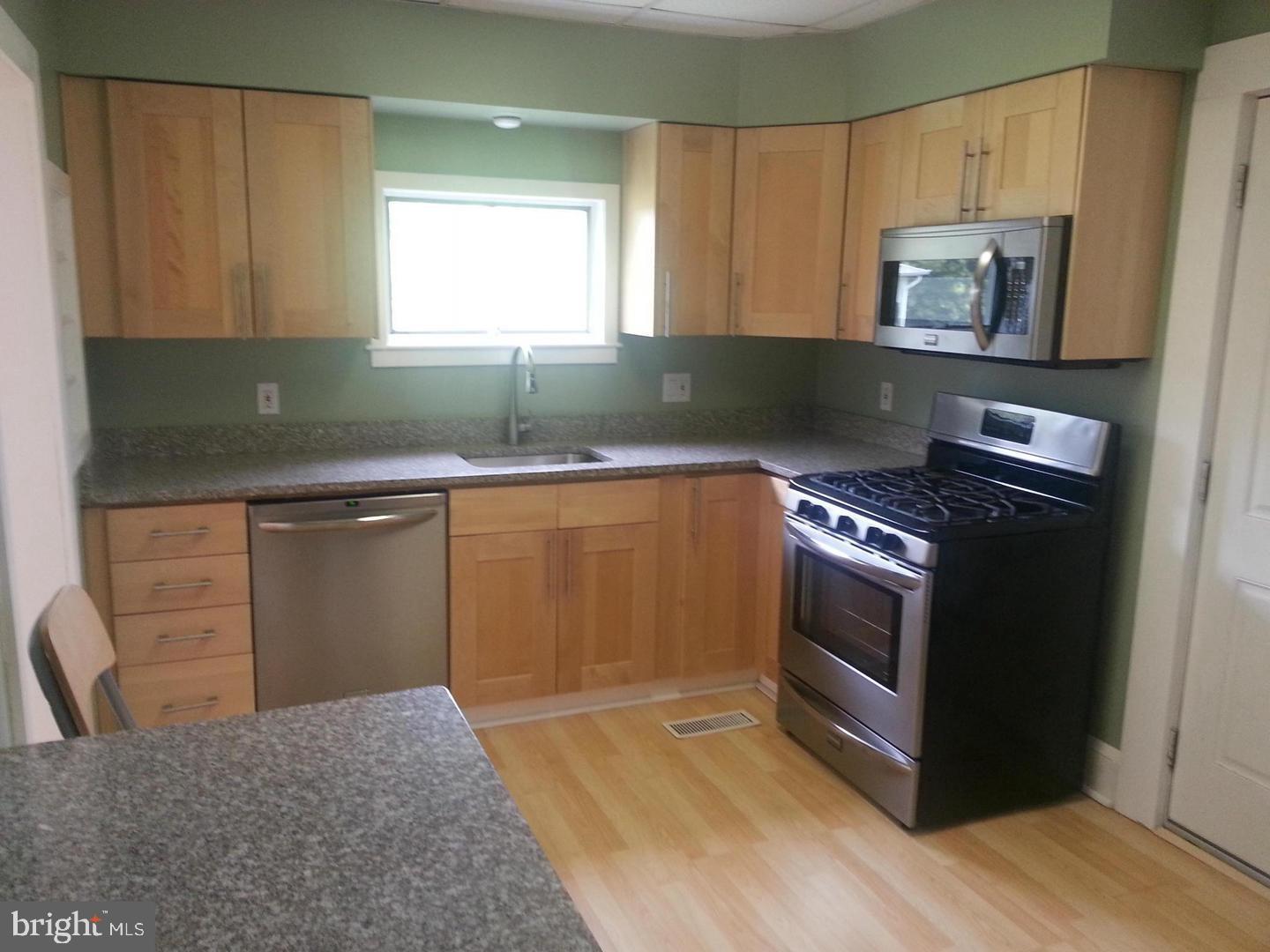 3912 Hamilton Avenue Baltimore, MD 21206 - Photo 4 of 4