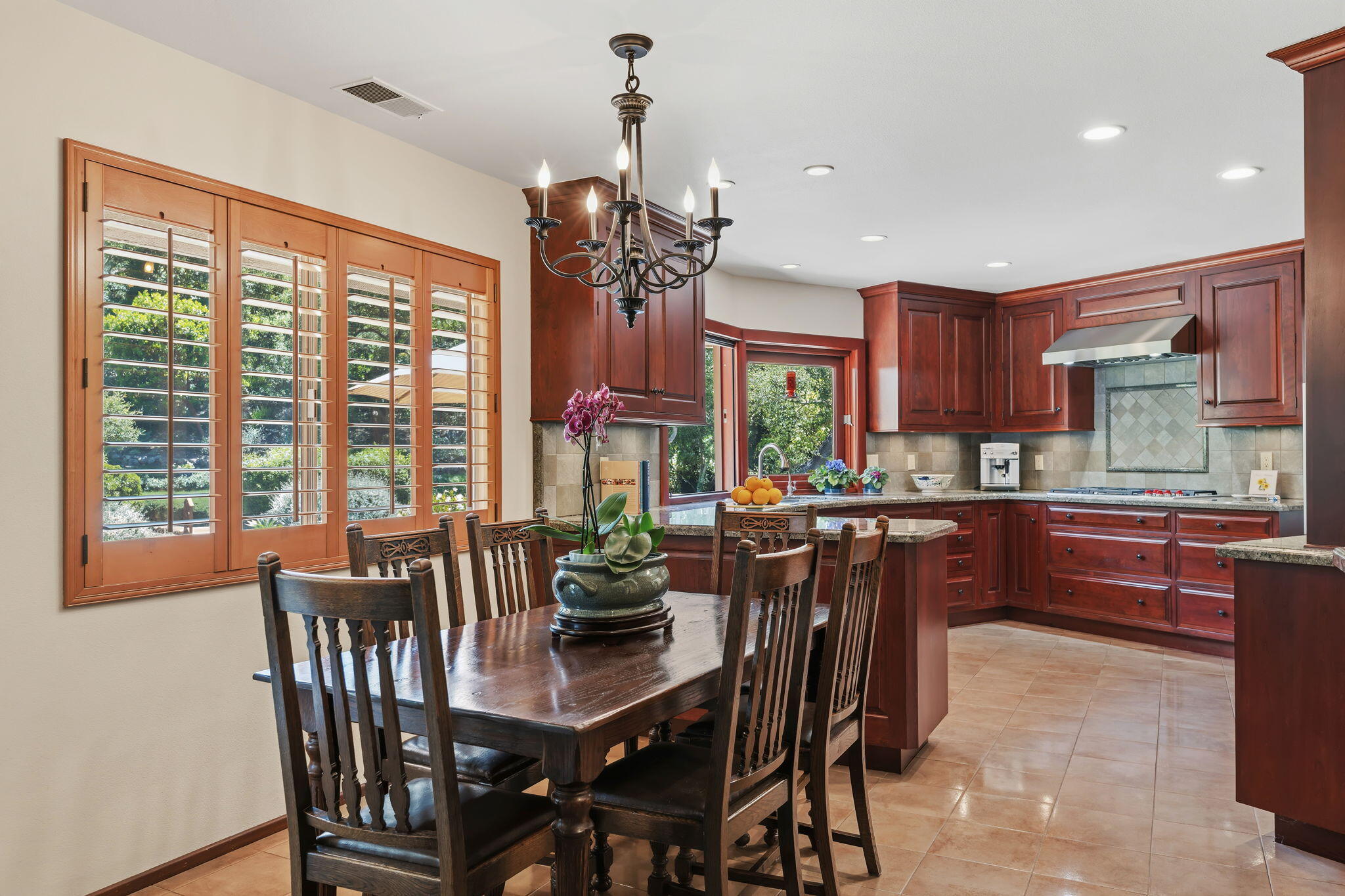 1163 Camino Viejo Road Montecito, CA 93108 - Photo 22 of 56 21-Breakfast Area