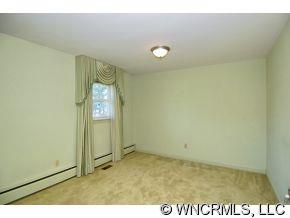 222 Balsam Road Hendersonville, NC 28792 - Photo 3 of 12 Gallery Image 3