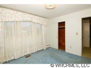 222 Balsam Road Hendersonville, NC 28792 - Photo 8 of 12 Gallery Image 8