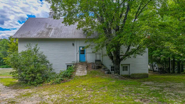 $240,000 | 16 Buckfield Road, Paris, ME 04281