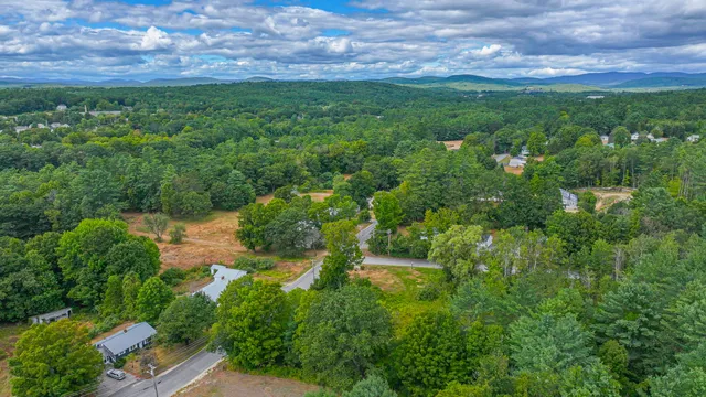 $240,000 | 16 Buckfield Road, Paris, ME 04281