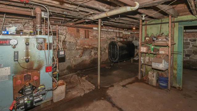 $240,000 | 16 Buckfield Road, Paris, ME 04281