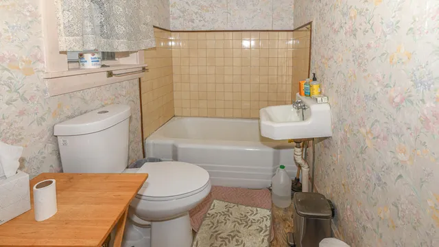 $240,000 | 16 Buckfield Road, Paris, ME 04281