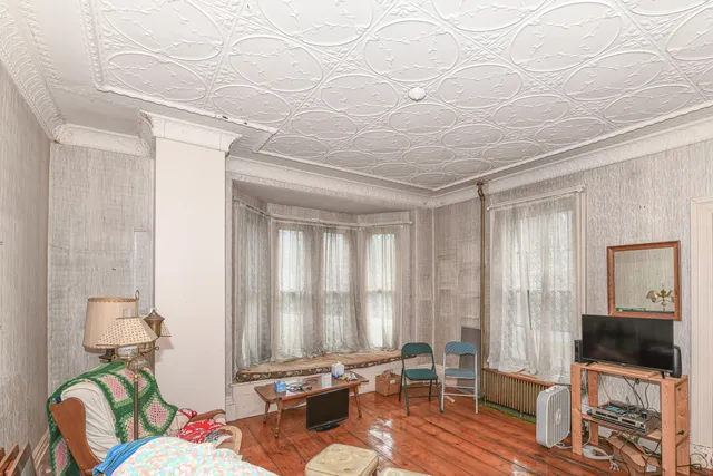 $240,000 | 16 Buckfield Road, Paris, ME 04281