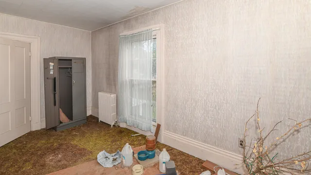 $240,000 | 16 Buckfield Road, Paris, ME 04281