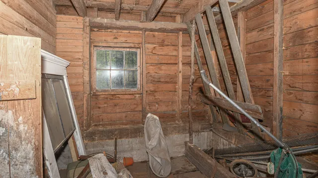 $240,000 | 16 Buckfield Road, Paris, ME 04281