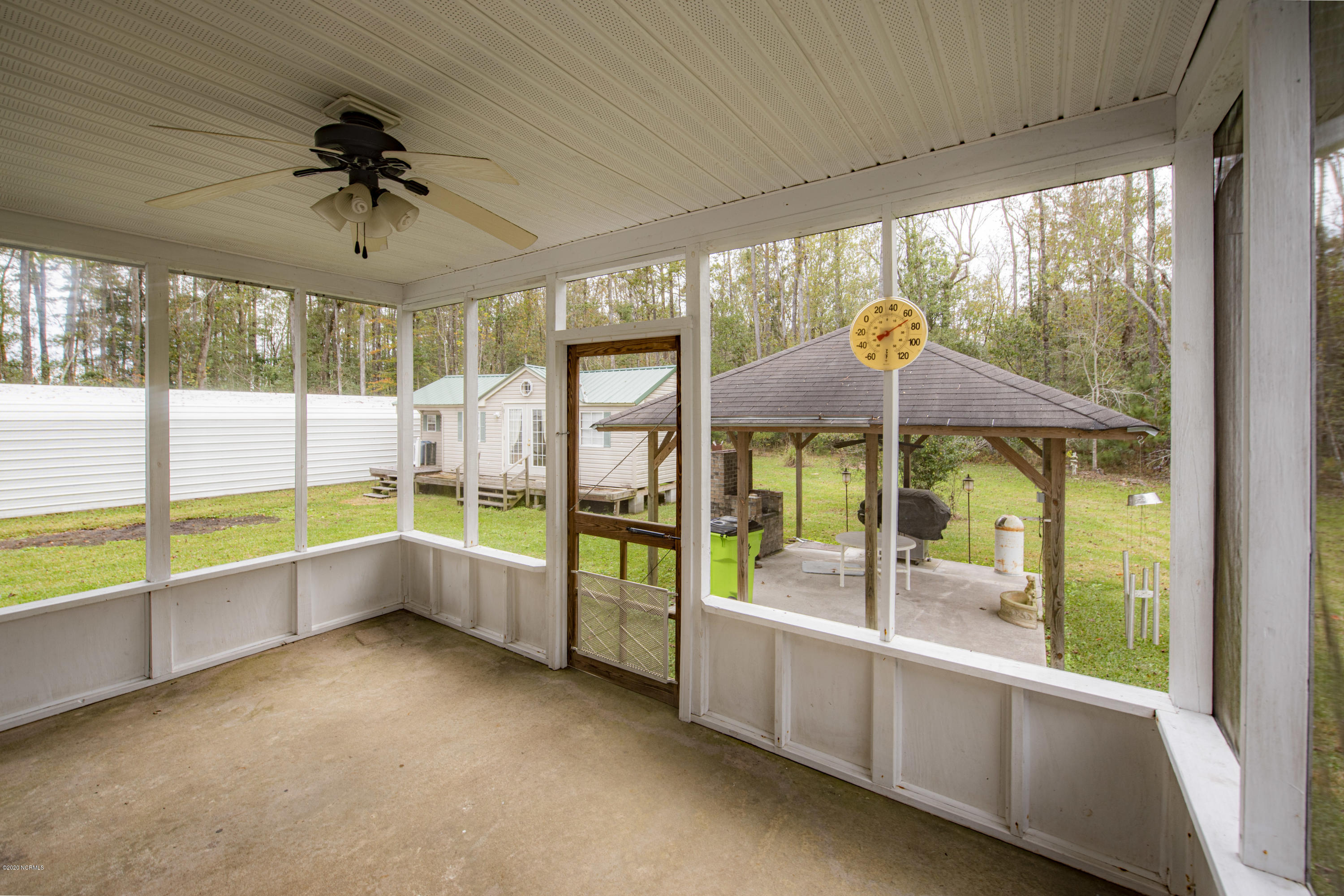 493 King Neck Road New Bern, NC 28560 - Photo 4 of 27 Back Porch