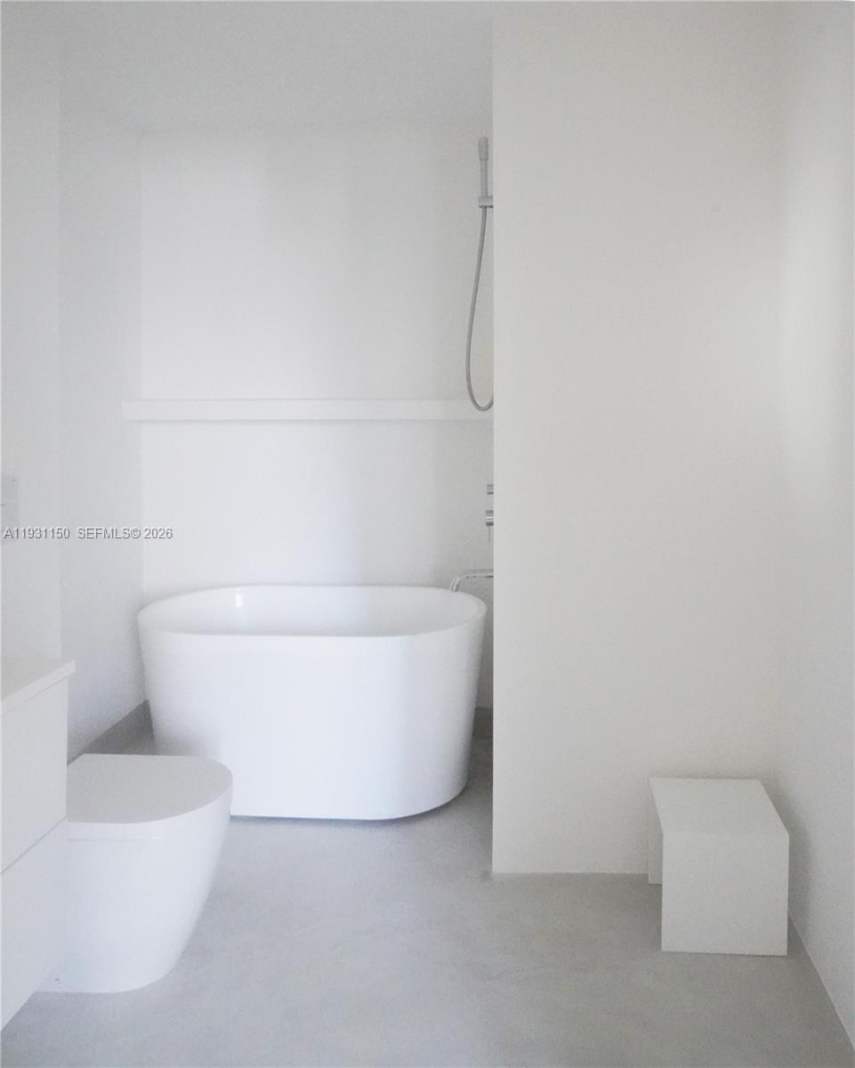 133 Northeast 2nd Avenue, Unit 1608 Miami, FL 33132 - Photo 28 of 55 Renovated spa type bathroom.