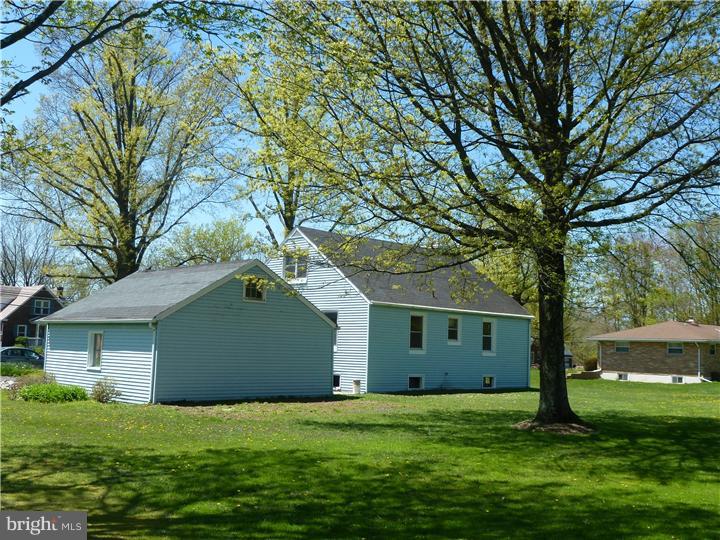 27 Ridge Valley Road Sellersville, PA 18960 - Photo 3 of 15