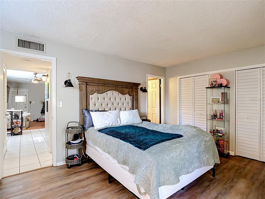 11805 Raintree Lake Lane, Unit B Temple Terrace, FL 33617 - Photo 21 of 35