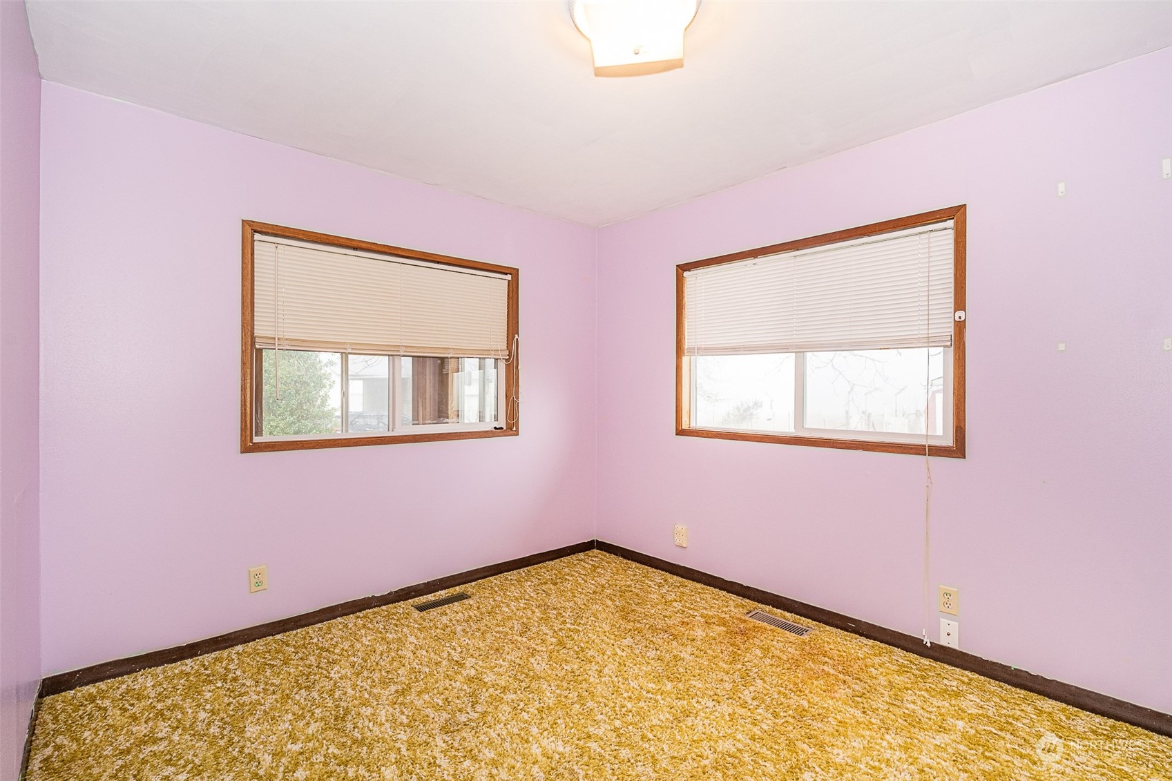 728 Rhoades Road Winlock, WA 98596 - Photo 23 of 40 a view of an empty room with a window