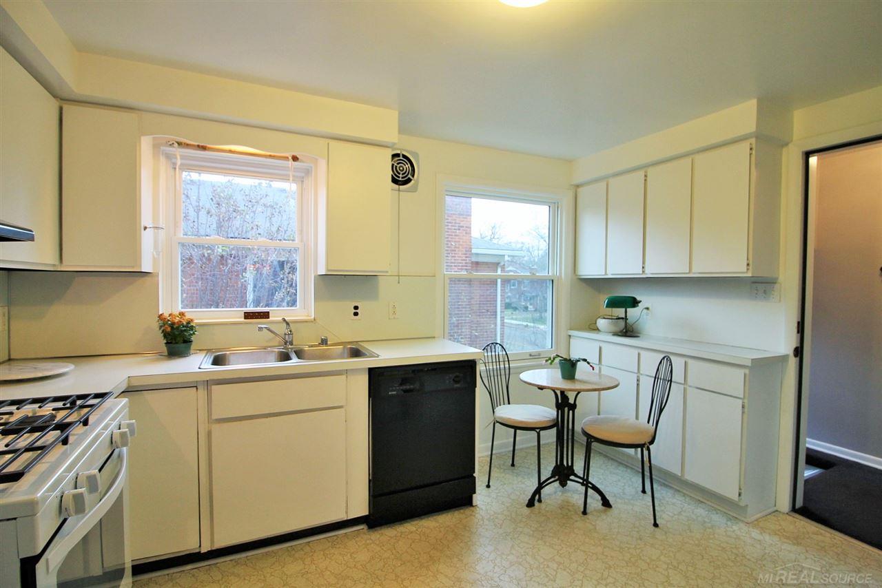 735 Harcourt Road, Unit 737 Grosse Pointe Park, MI 48230 - Photo 44 of 55