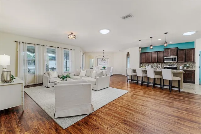 $3,150 | 143 Broad Street, Winter Haven, FL 33881