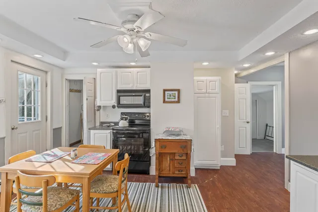 $599,000 | 506 Main Street, Wayne, ME 04284