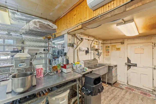 $599,000 | 506 Main Street, Wayne, ME 04284