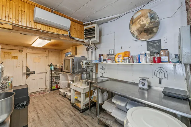 $599,000 | 506 Main Street, Wayne, ME 04284