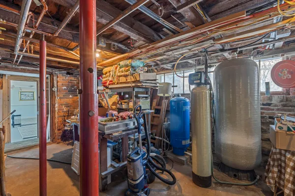$525,000 | 506 Main Street, Wayne, ME 04284