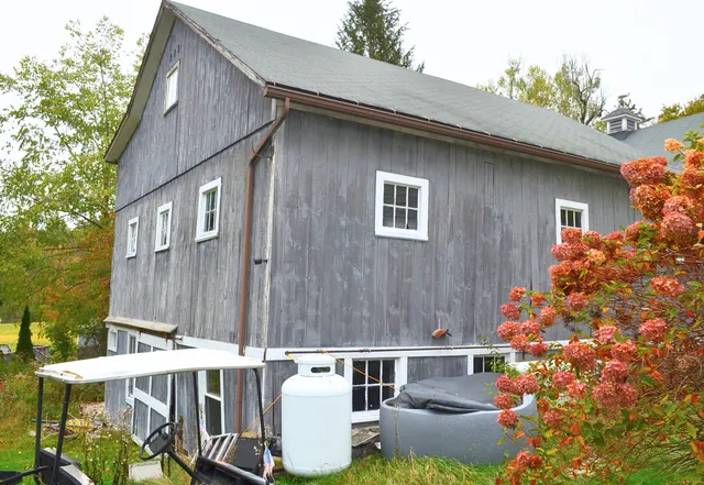 a house view with a outdoor space