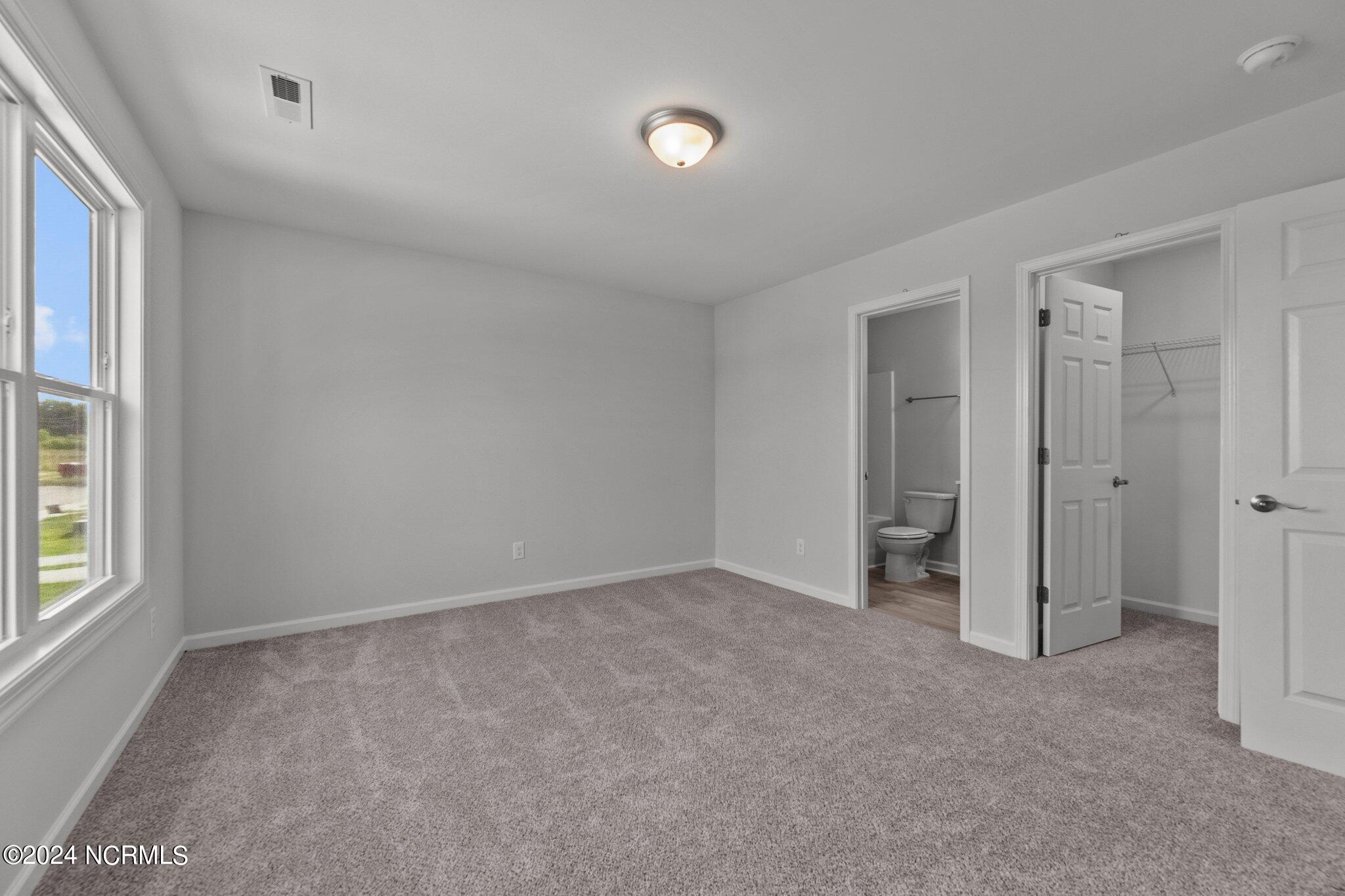 241 Winstead Loop Richlands, NC 28574 - Photo 16 of 38 SIMILAR PHOTO