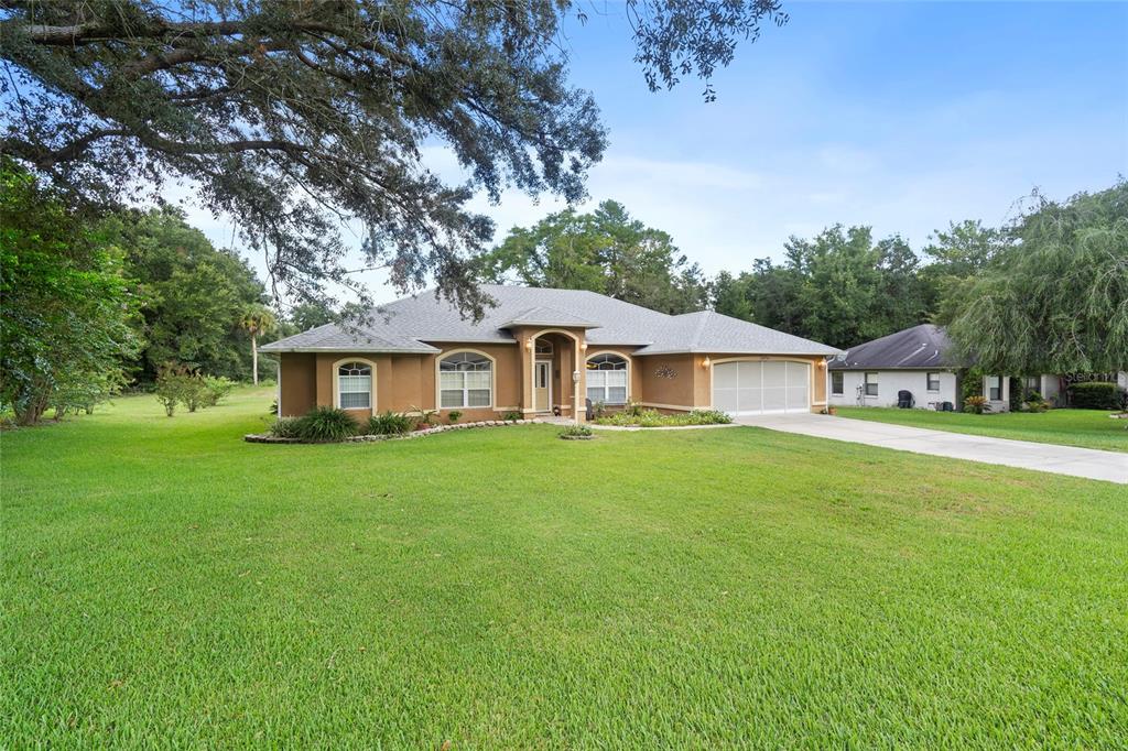 10716 Southwest 53rd Circle Ocala, FL 34476 - Photo 3 of 43