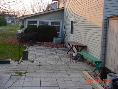 1698 Middle Road Bethlehem, PA 18017 - Photo 3 of 4 Gallery Image 3