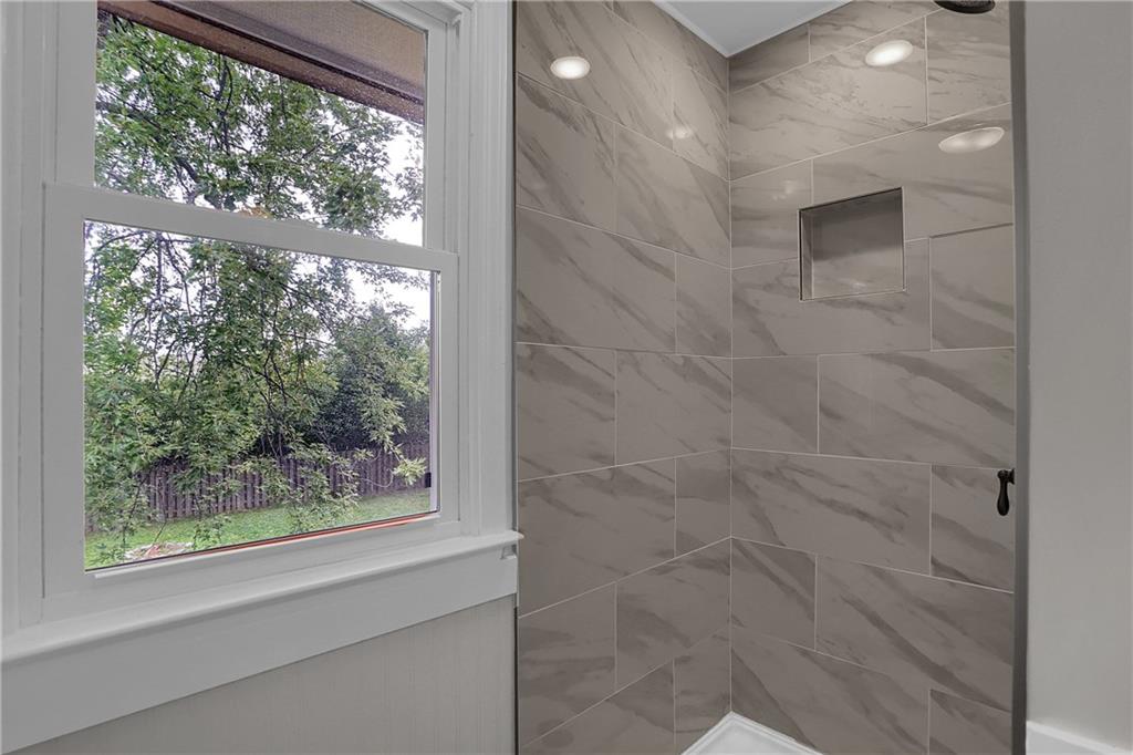 7463 Avalon Trail Road Indianapolis, IN 46250 - Photo 34 of 57 Gallery Image 34