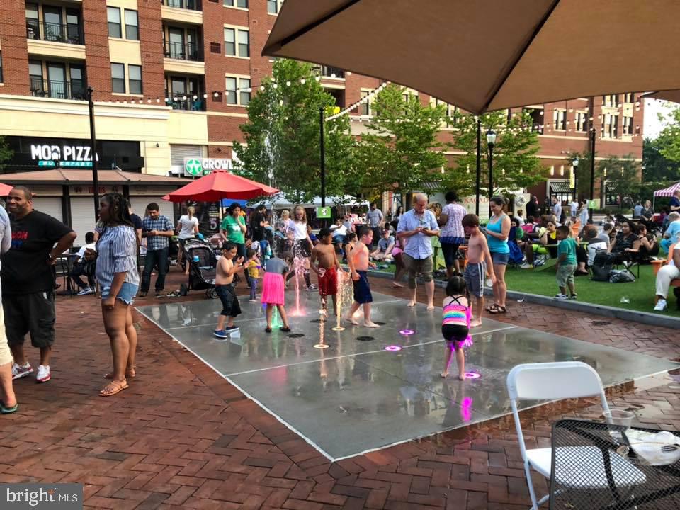 3738 Falls Road Baltimore, MD 21211 - Photo 33 of 39 Rotunda gathering - Always something to do!