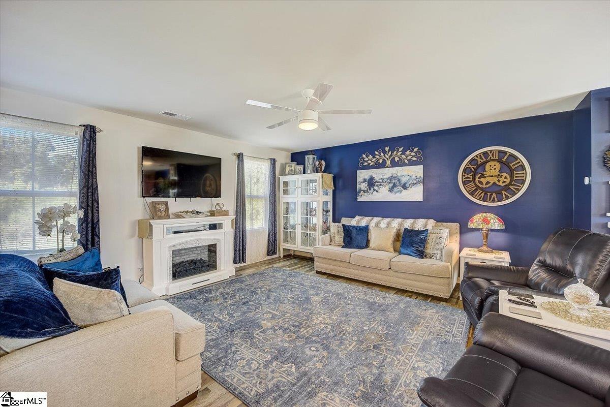 561 Heavenly Days Street Inman, SC 29349 - Photo 5 of 36 Gallery Image 5