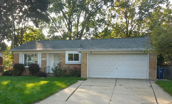 $2,400 | 2716 Hawks Avenue, Ann Arbor, MI 48108