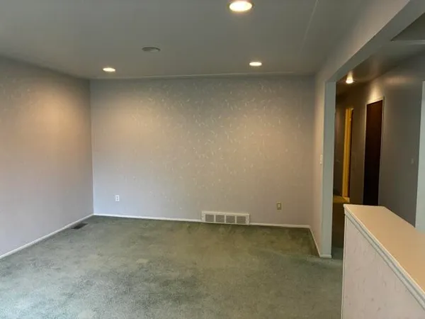 $2,400 | 2716 Hawks Avenue, Ann Arbor, MI 48108