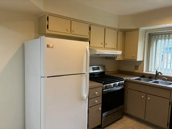 $2,400 | 2716 Hawks Avenue, Ann Arbor, MI 48108