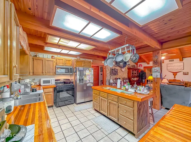 $450,000 | 16540 Northwest County Road 379, Bristol, FL 32321