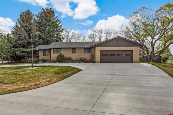 $749,900 | 62781 Highway 90, Montrose, CO 81403