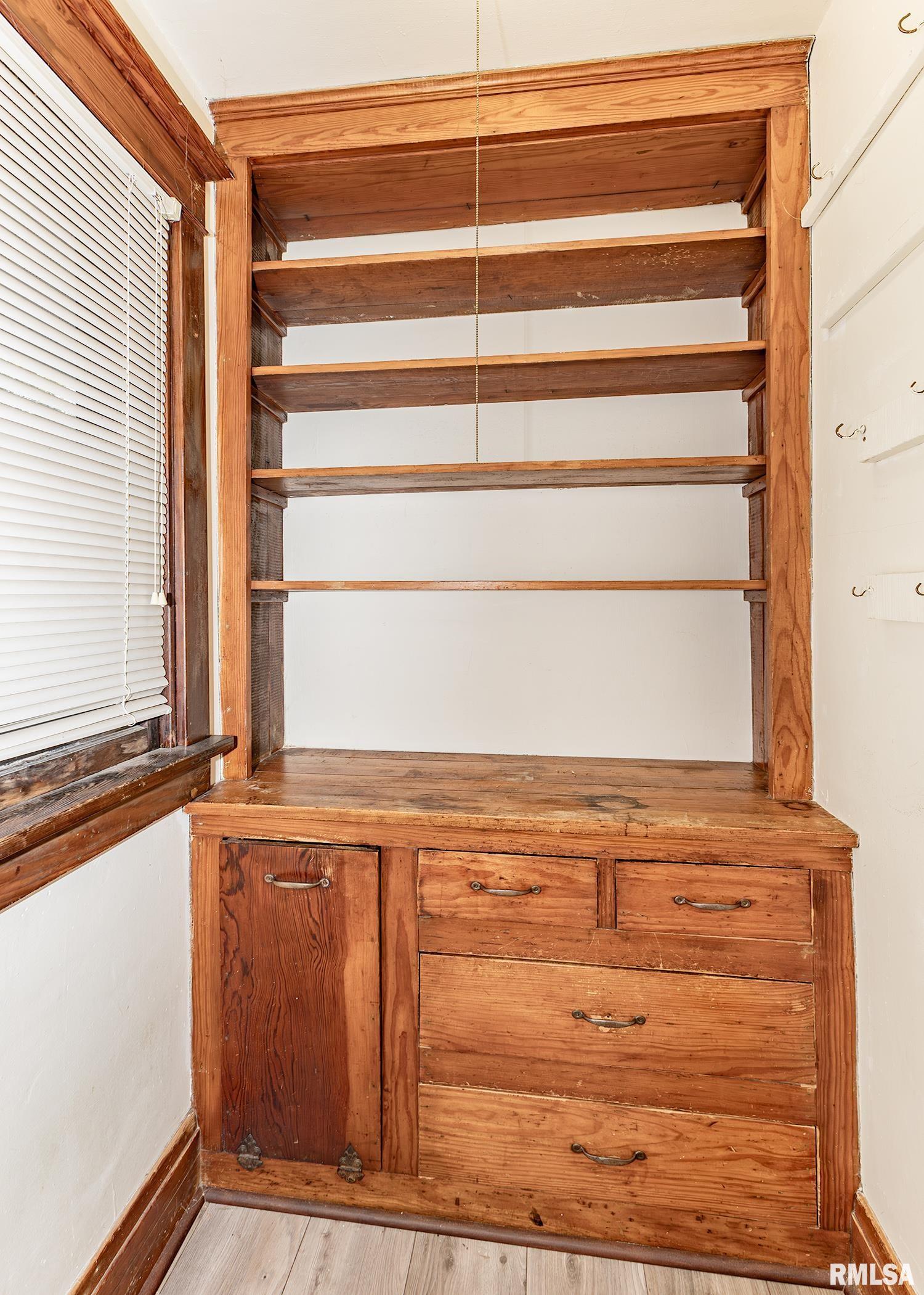 239 17th Place Clinton, IA 52732 - Photo 12 of 23