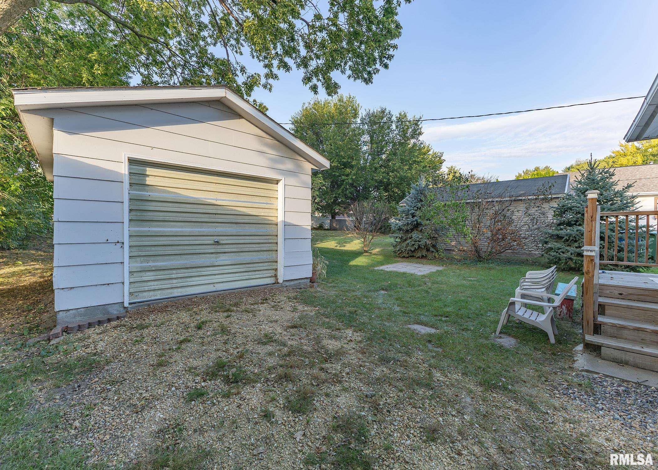 239 17th Place Clinton, IA 52732 - Photo 20 of 23