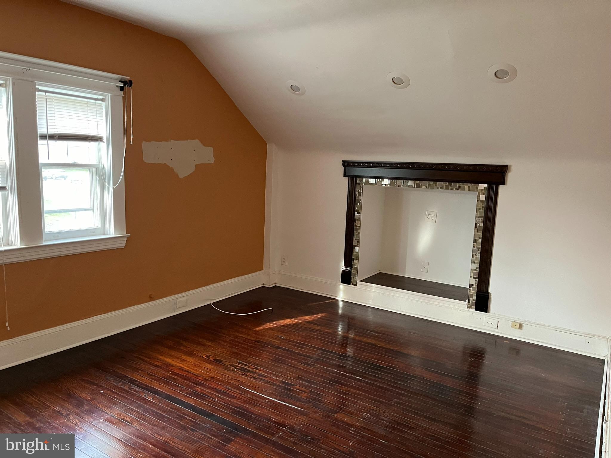 524 Stamford Road Baltimore, MD 21229 - Photo 8 of 37 Bedroom 4