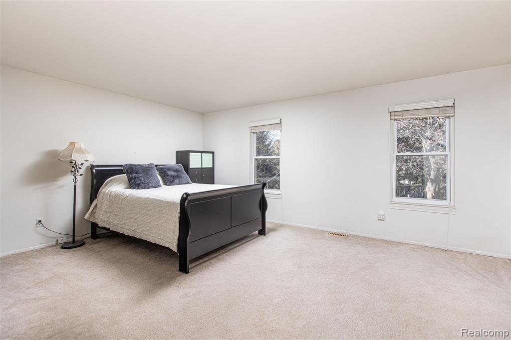1197 Whispering Knoll Lane Rochester Hills, MI 48306 - Photo 14 of 24