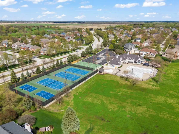 $999,000 | 2703 Rutland Road, Naperville, IL 60564
