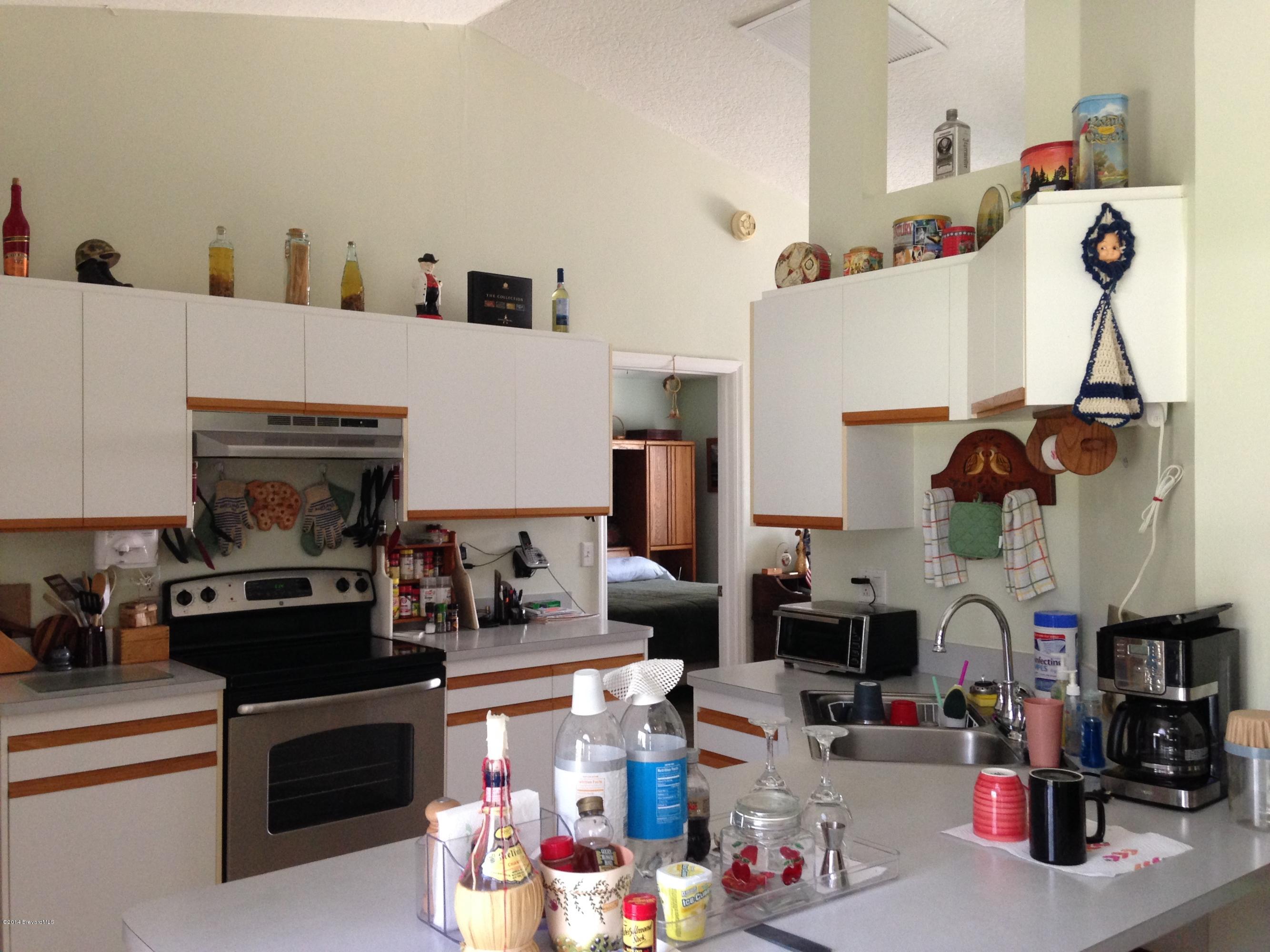 5246 Bridge Road Cocoa, FL 32927 - Photo 5 of 44 KITCHEN