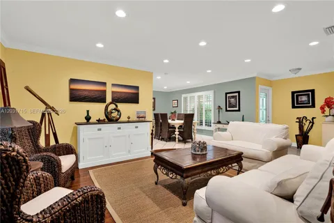 $725,000 | 18920 Southwest 92nd Court, Cutler Bay, FL 33157