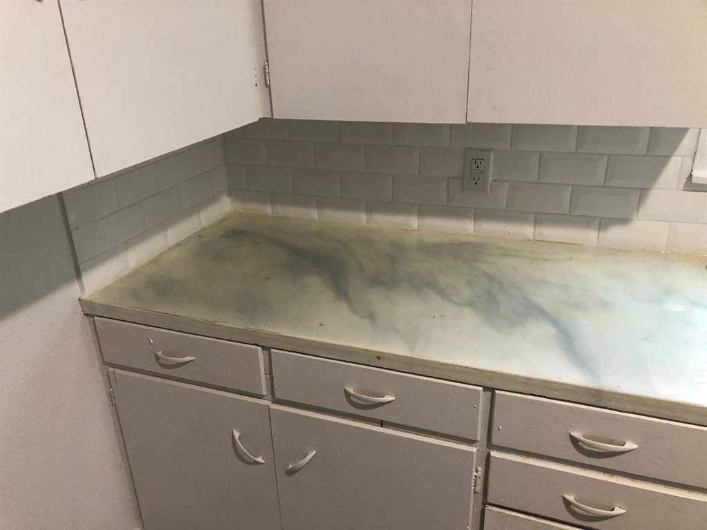 502 Cottonwood Street, Unit 1 Coleman, TX 76834 - Photo 9 of 16