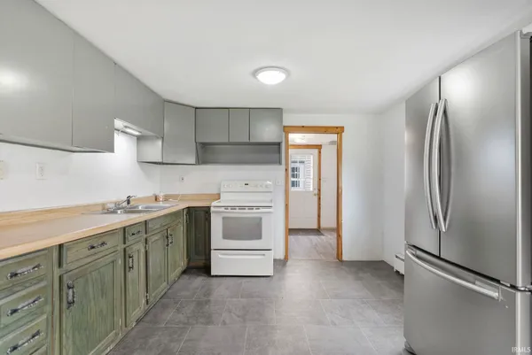 $100,000 | 770 South May Drive, Cromwell, IN 46732