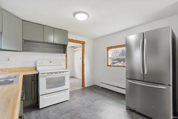 $100,000 | 770 South May Drive, Cromwell, IN 46732