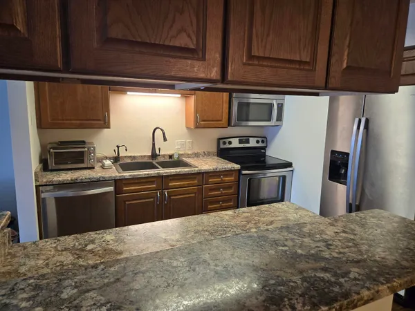 $249,900 | 939 Rockefeller Lane, Madison, WI 53704