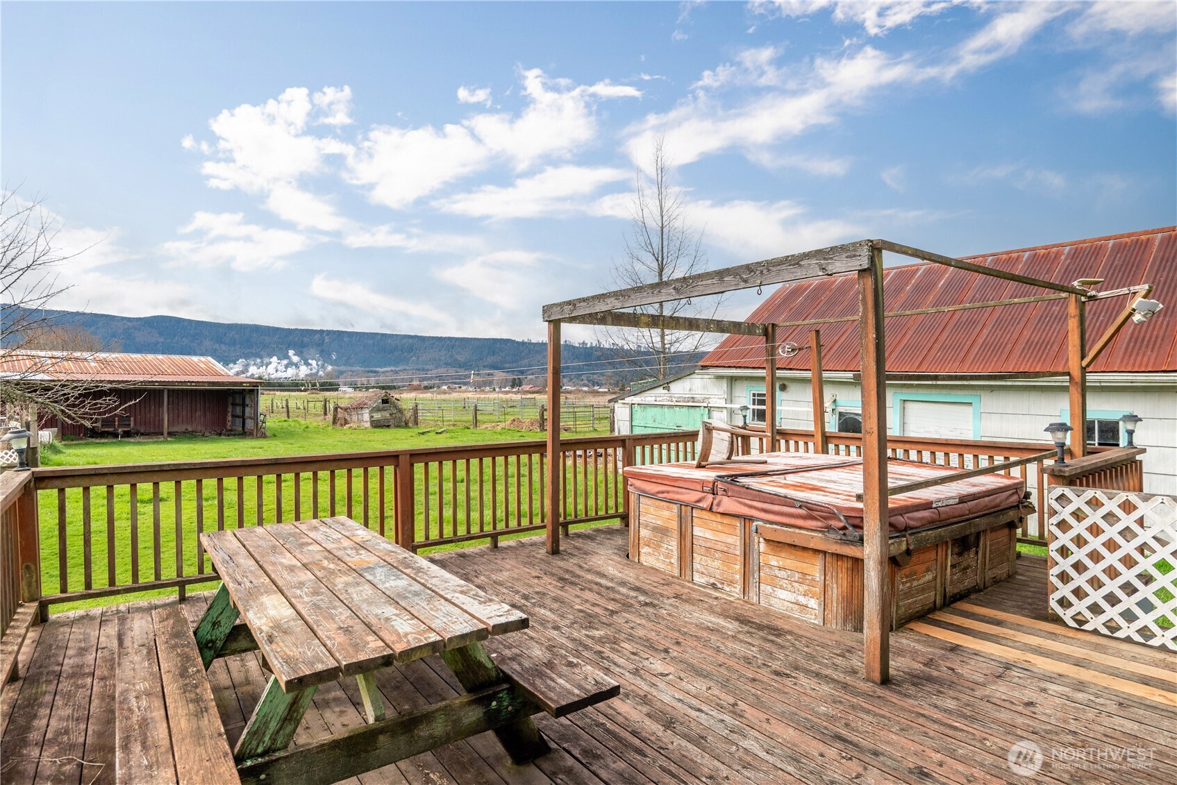 77 South Welcome Slough Road Cathlamet, WA 98612 - Photo 18 of 29