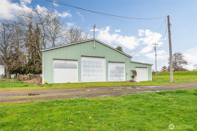 $520,000 | 77 South Welcome Slough Road, Cathlamet, WA 98612