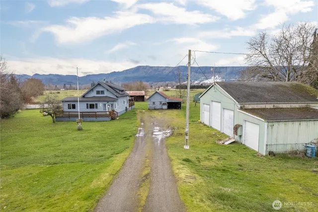 $520,000 | 77 South Welcome Slough Road, Cathlamet, WA 98612